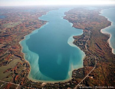 Torch_Lake_North_End_Fall.jpg