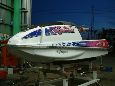 KazutoshiJS820JetSki2[1].jpg