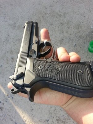 Beretta 92FS 001.jpg