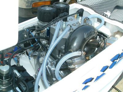 KazutoshiJS820JetSkiEngine2[1].jpg