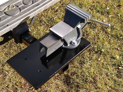 Portable Bench Vise 02.jpg