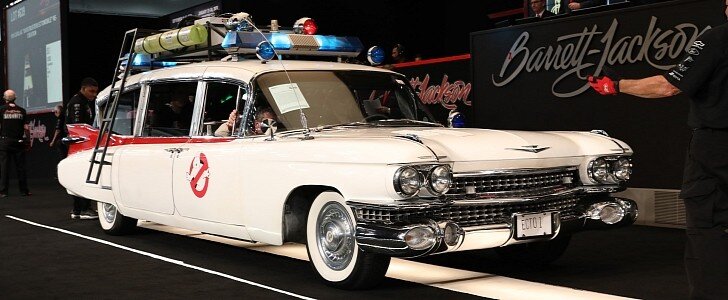 world-s-most-famous-hearse-the-ghostbusters-ecto-1-gets-2-minutes-record-bid-164501-7.jpg