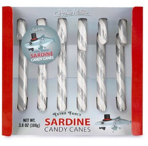 archie-mcphee-sardine-candy-cane-jp-221130-4c7400.jpg