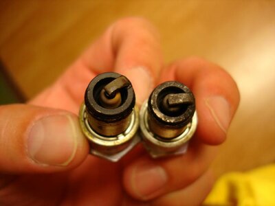 plugs 004.jpg