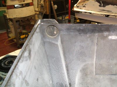 tray glassed in. hood holes cut 007.jpg