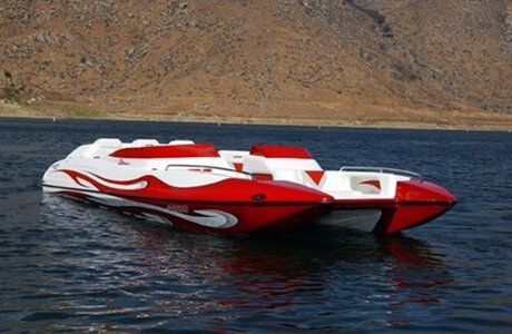 ultra-23-shadow-deck-boat-2007.jpg