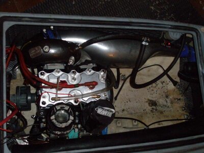 motorcompartment assembly 007.jpg